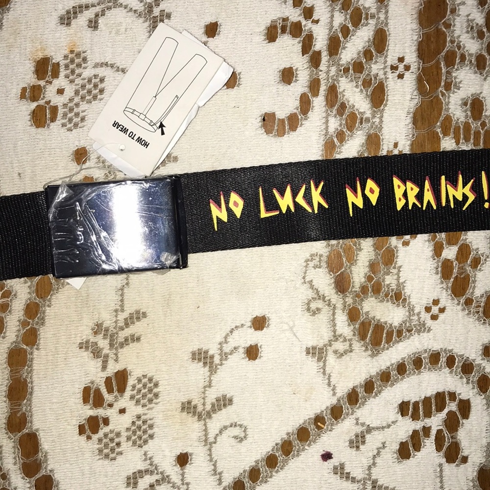 No luck no brains belt
